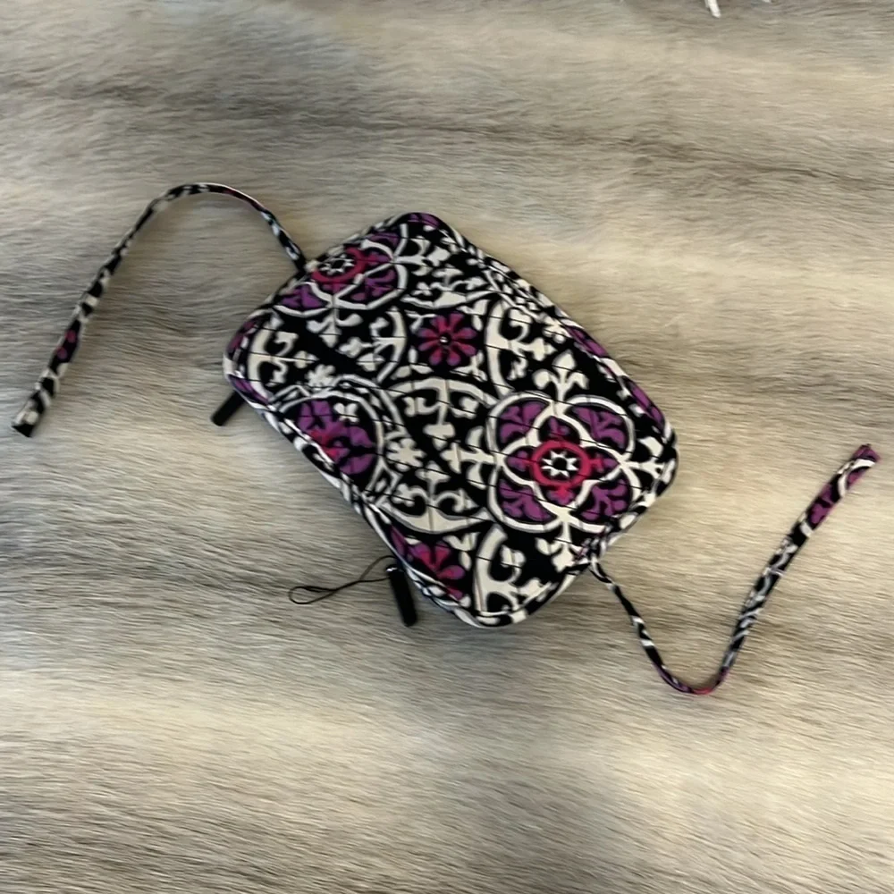 VERA BRADLEY Scroll Medallion Jewlery Case Cosmetic Bag Purple Pink Black Travel